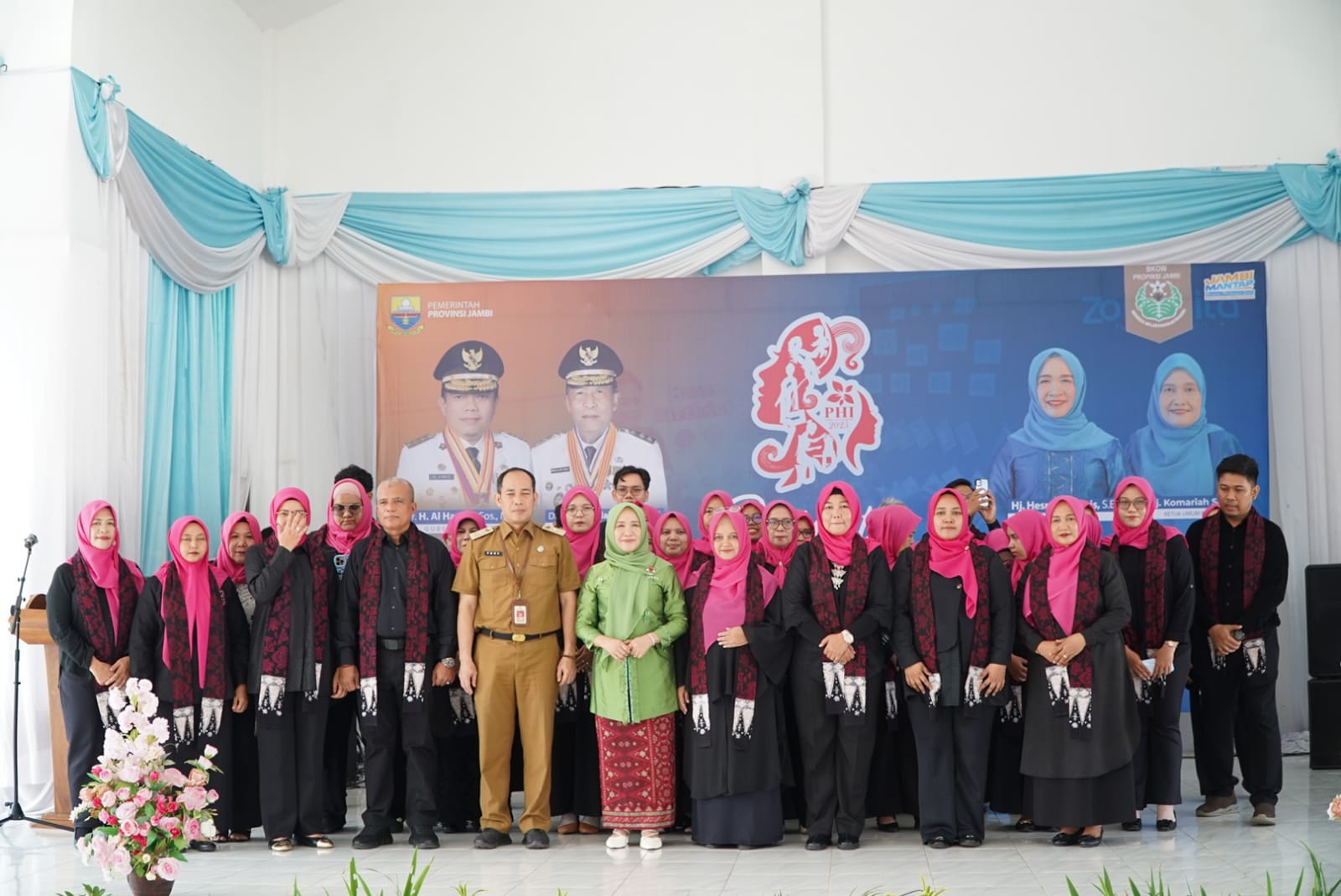 Dinas Pemberdayaan Perempuan, Perlindungan Anak dan Pengendalian Penduduk (DP3AP2) memperingati Hari Ibu ke-97 Provinsi Jambi Tahun 2025.